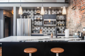 80 Lex 204 Industrial Chic Apt